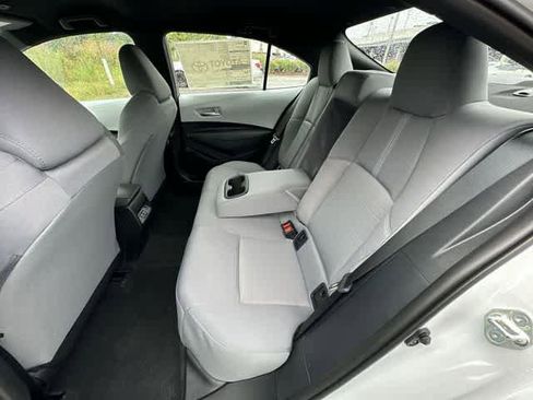 New 2024 Toyota Corolla SE image 17