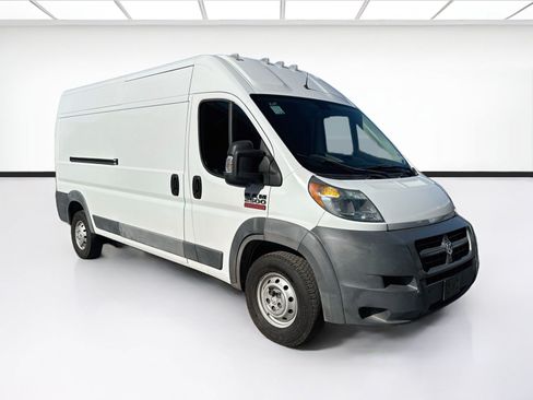 Used 2017 RAM ProMaster 2500 FWD image 3