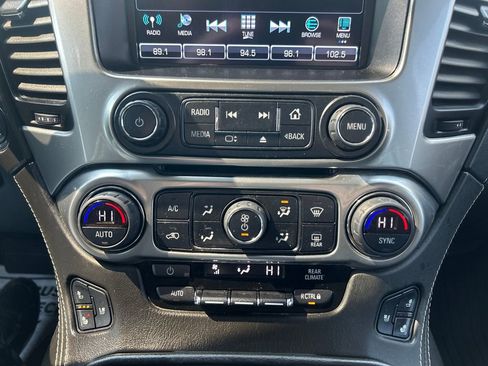 Used 2020 Chevrolet Suburban Premier AWD/4WD image 46
