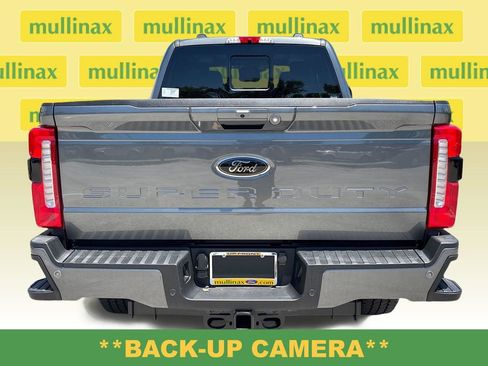 New 2026 Ford F250 Lariat w/ Black Appearance Package AWD/4WD image 9