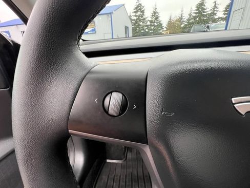 Used 2021 Tesla Model 3 Standard Range Plus RWD image 28
