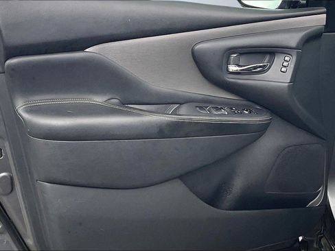 Used 2020 Nissan Murano SL image 22