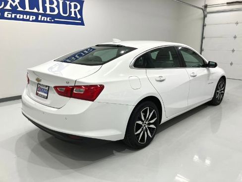 Used 2018 Chevrolet Malibu LT w/ Driver Confidence Package image 17