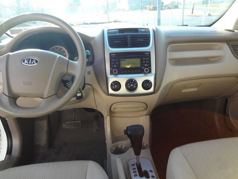 Used 2009 Kia Sportage LX image 12
