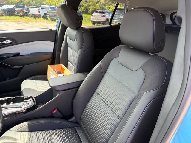 New 2026 Chevrolet Trax LT w/ Midnight Edition FWD image 20