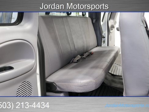 Used 2001 Dodge Ram 3500 Truck ST image 18