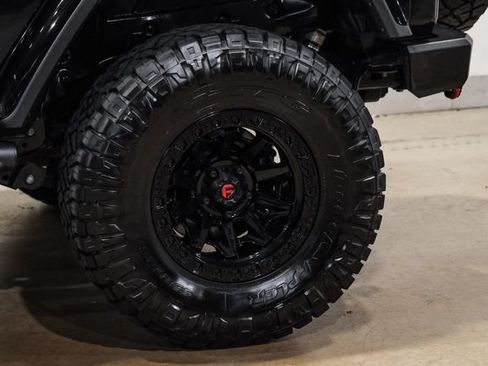 Used 2020 Jeep Wrangler Unlimited Rubicon AWD/4WD image 48