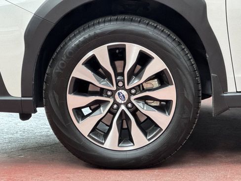 Used 2025 Subaru Outback Limited image 37