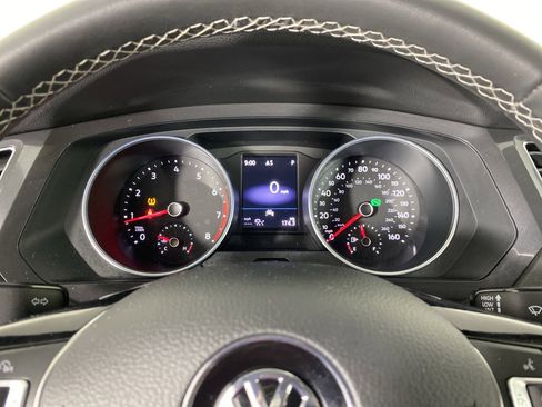 Used 2021 Volkswagen Tiguan SEL image 22