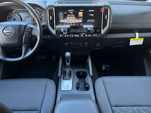 New 2025 Nissan Frontier SV image 10