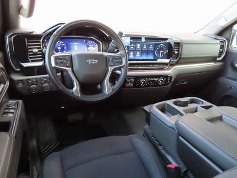 Certified 2022 Chevrolet Silverado 1500 RST w/ Z71 Off-Road Package image 4