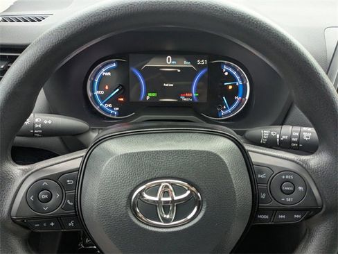 Used 2025 Toyota RAV4 XLE image 28