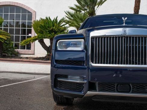 Certified 2019 Rolls-Royce Cullinan AWD/4WD image 42