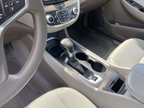 Used 2024 Chevrolet Malibu LT FWD image 22