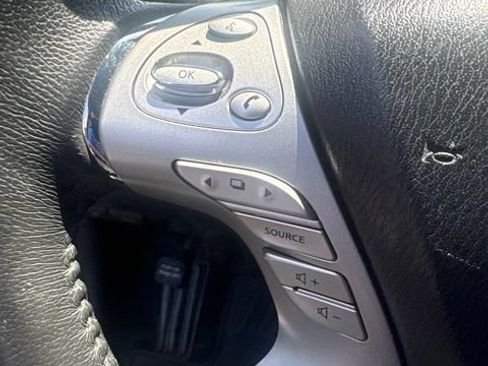 Used 2015 Nissan Murano SL w/ SL Technology Package FWD image 7
