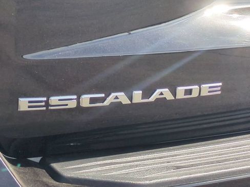 Used 2024 Cadillac Escalade Sport RWD image 10