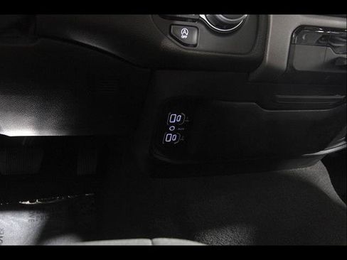 Used 2024 RAM 1500 Big Horn AWD/4WD image 15