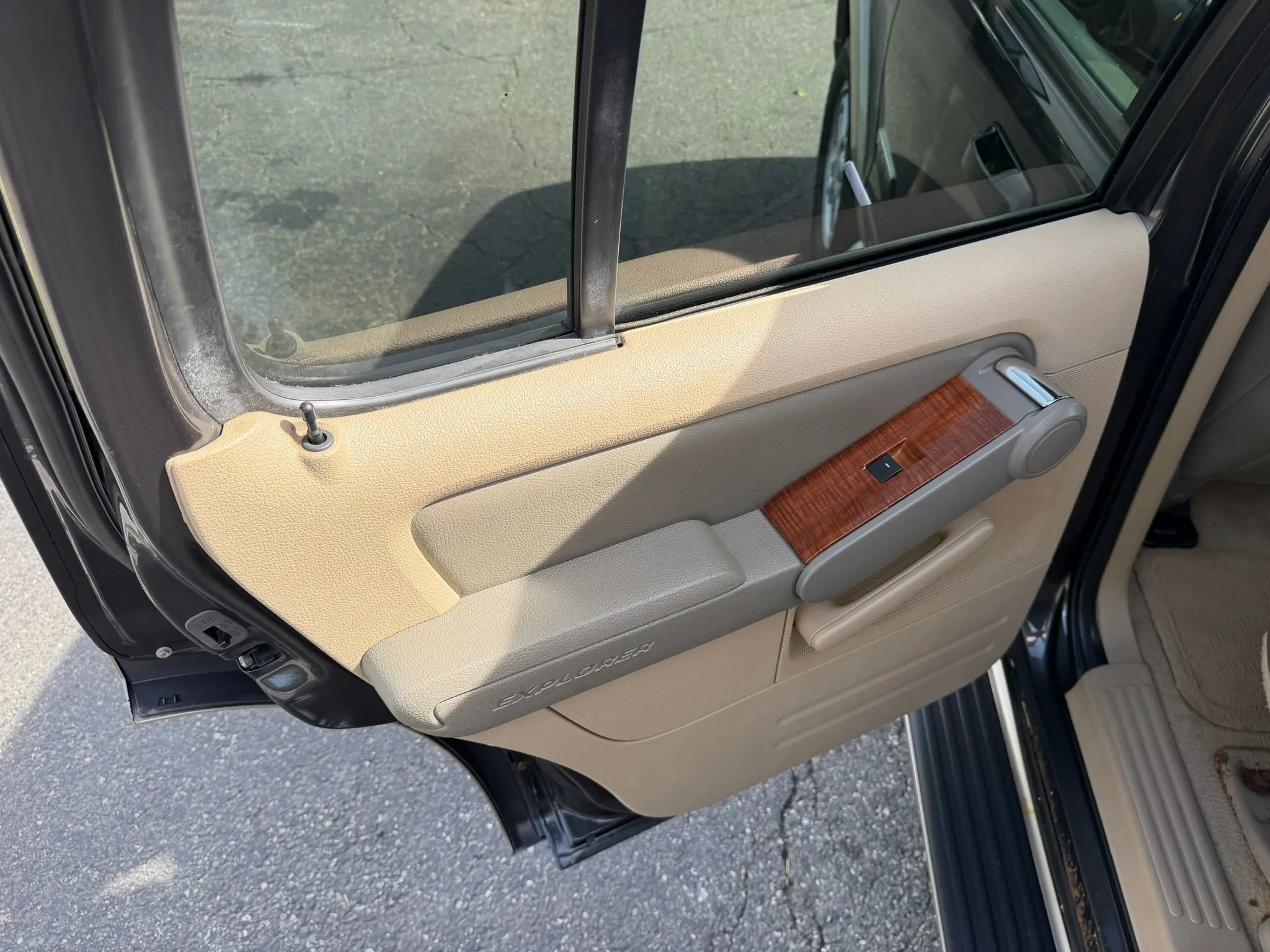Used 2007 Ford Explorer Eddie Bauer AWD/4WD image 34
