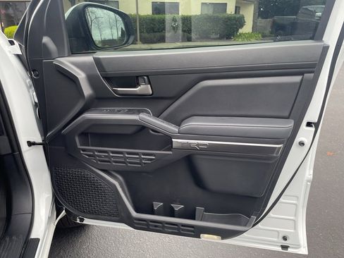 Used 2025 Toyota Tacoma TRD Sport image 56