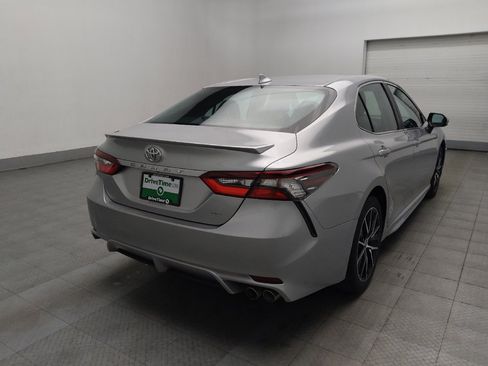 Used 2021 Toyota Camry SE FWD image 9