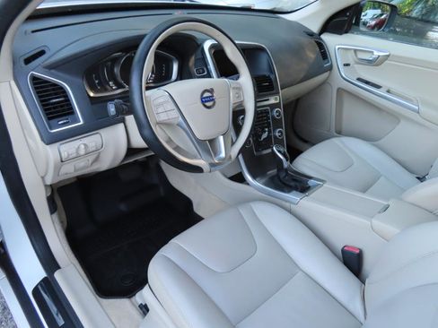 Used 2015 Volvo XC60 T6 AWD/4WD image 7