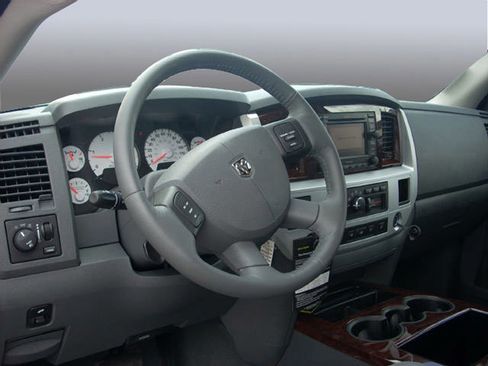 Used 2008 Dodge Ram 1500 Truck ST RWD image 4