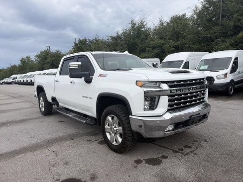 Used 2020 Chevrolet Silverado 3500 LTZ w/ LTZ Plus Package AWD/4WD image 9