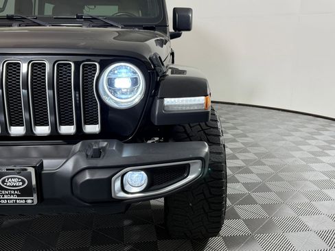 Used 2018 Jeep Wrangler Unlimited Sahara image 20