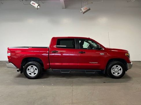 Used 2018 Toyota Tundra SR5 w/ SR5 Upgrade Package RWD image 2