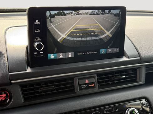 Used 2025 Honda Pilot EX-L image 16