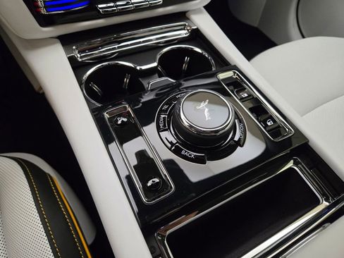 New 2025 Rolls-Royce Spectre Black Badge w/ Leather Finishing Pack image 35