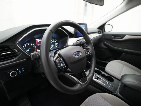 Used 2022 Ford Escape SE w/ Cold Weather Package image 8