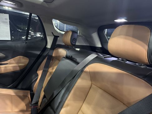 Used 2018 GMC Terrain SLT w/ Preferred Package image 19