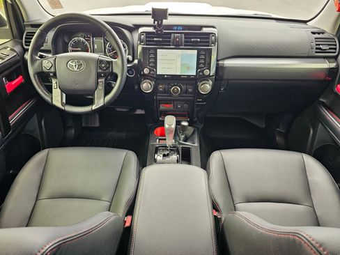 Used 2023 Toyota 4Runner TRD Off-Road Premium w/ Moonroof Package AWD/4WD image 15
