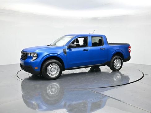 New 2025 Ford Maverick XL image 6