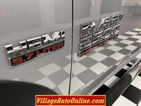 Used 2015 RAM 2500 SLT AWD/4WD image 11