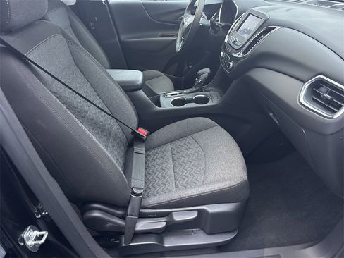 Used 2024 Chevrolet Equinox LT image 13