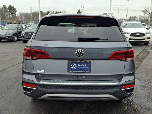 Certified 2023 Volkswagen Taos SE w/ Panoramic Sunroof Package image 5