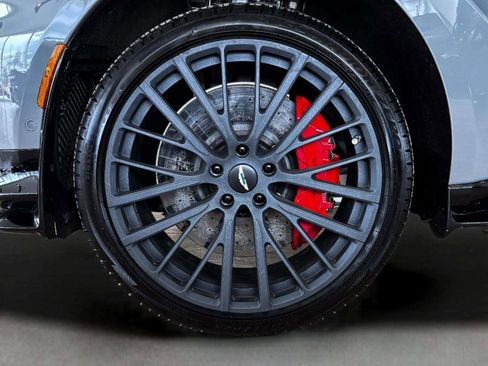 Used 2025 Aston Martin DBX 707 image 8