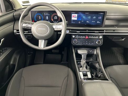 Certified 2025 Hyundai Tucson SEL image 18