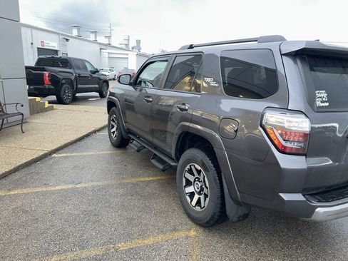Used 2022 Toyota 4Runner TRD Off-Road Premium image 6