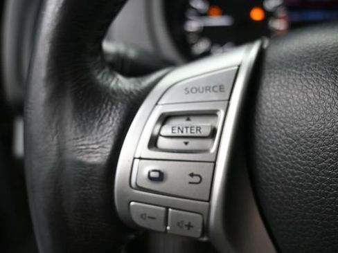 Used 2017 Nissan Altima 2.5 SL FWD image 14
