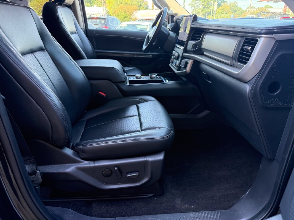 Used 2023 Ford Expedition Max XLT AWD/4WD image 26