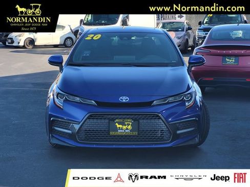 Used 2020 Toyota Corolla SE FWD image 2
