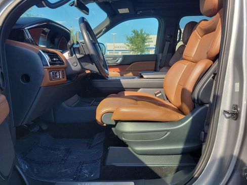 Used 2022 Lincoln Navigator Reserve RWD image 13