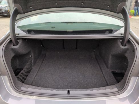 Certified 2024 BMW 330i Sedan w/ Premium Package image 32