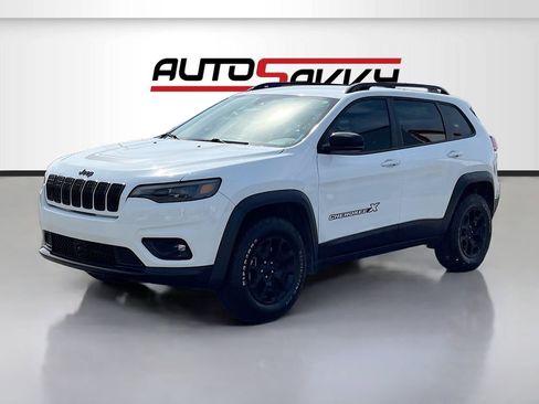 Used 2022 Jeep Cherokee Latitude w/ Trailer Tow Group AWD/4WD image 3