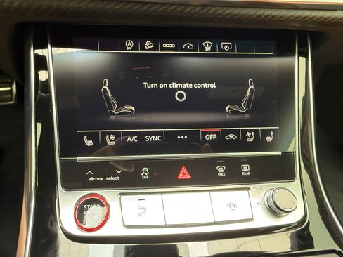 Used 2021 Audi RS Q8 image 31