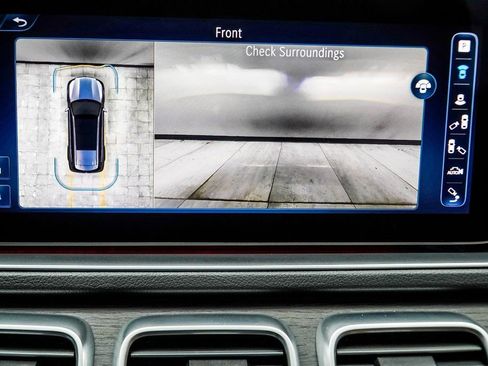 Used 2024 Mercedes-Benz GLS 580 4MATIC image 35