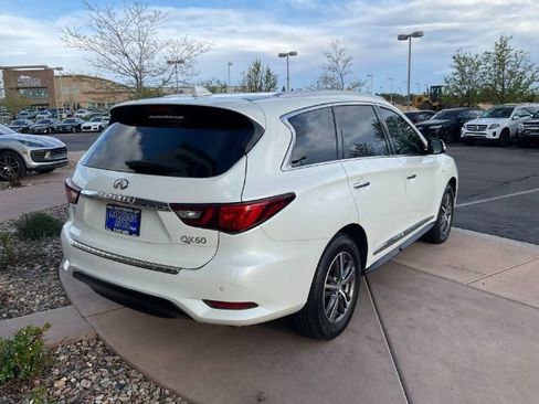Used 2019 INFINITI QX60 Luxe w/ Essential Package FWD image 9